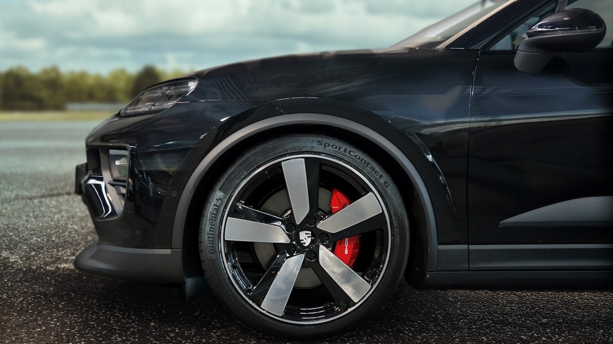 Τι ελαστικά θα φορούν τα νέα μοντέλα των Hyundai, Renault, Mercedes και Porsche