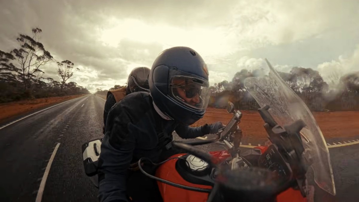 Ο γύρος του κόσμου σε… 16 ημέρες με Ducati Multistrada V4 Rally (+video)