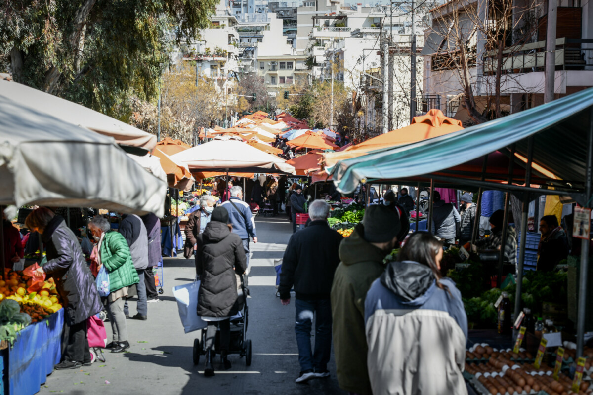 Λαϊκές αγορές / Ξεκινούν πανελλαδική απεργία επ’ αόριστον – Τα αιτήματά τους