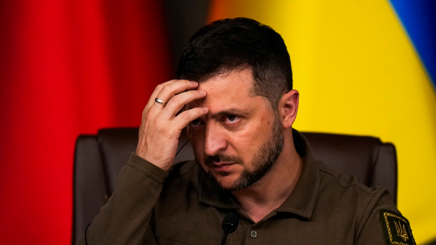 Ουκρανία: Ο Βολοντίμιρ Ζελένσκι προχωρά στην αντικατάσταση του υπουργού Άμυνας