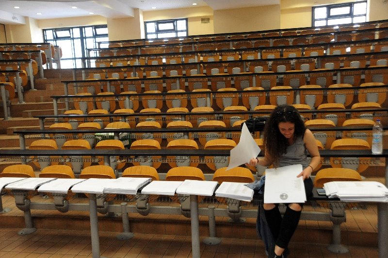 Διαγραφές “αιώνιων” φοιτητών: 11.345 οι διαγραφές στο ΔΠΘ