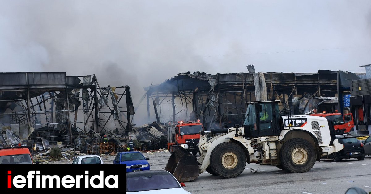 Σοκ από την αδιανόητη τραγωδία στο εργοστάσιο «Βιολάντα» στα Τρίκαλα -Νεκροί και τραυματίες, έχουν εντοπιστεί τέσσερις σοροί
