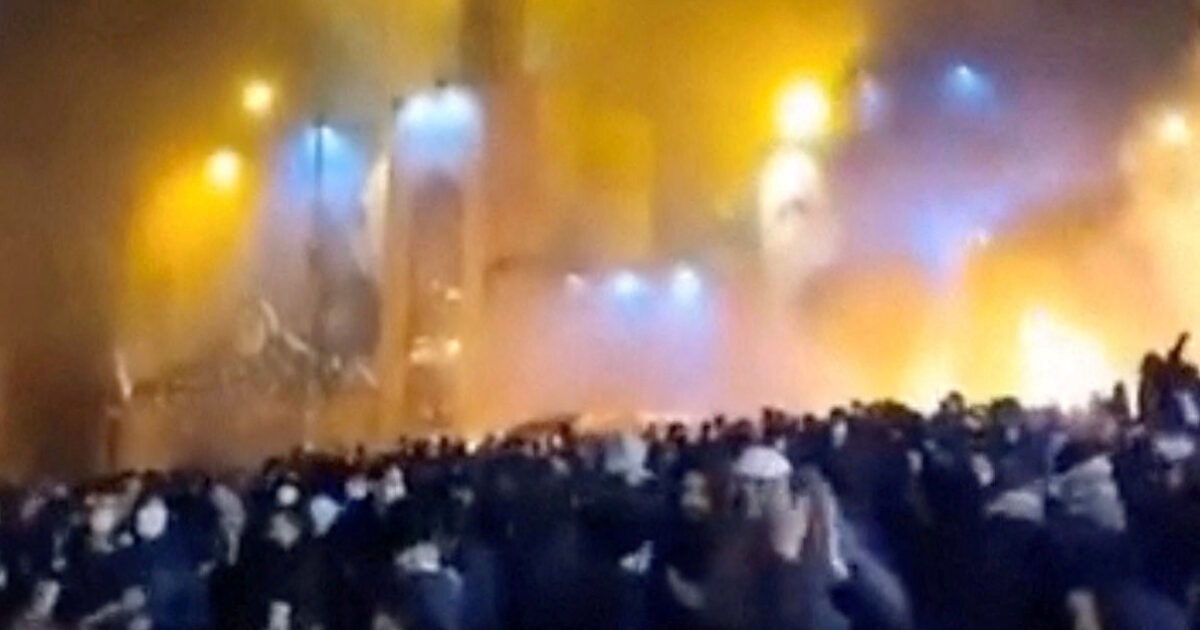 Χάος στους δρόμους του Ιράν: Πάνω από 500 νεκροί και διαδικτυακό «μπλακ άουτ» – Οι αρχές μπλόκαραν το Starlink