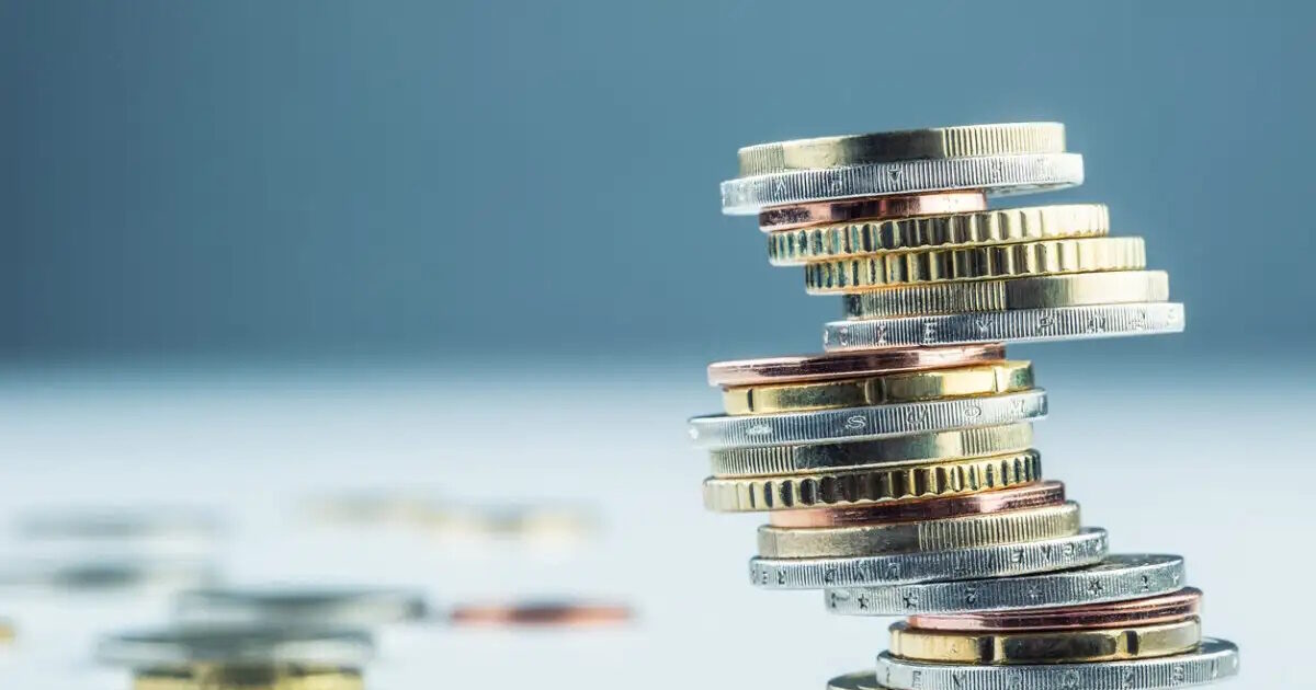 ΙΟΒΕ: Διατηρεί εκτίμηση για ανάπτυξη στο 2,2% και προειδοποιεί για τις προκλήσεις στο διεθνές περιβάλλον