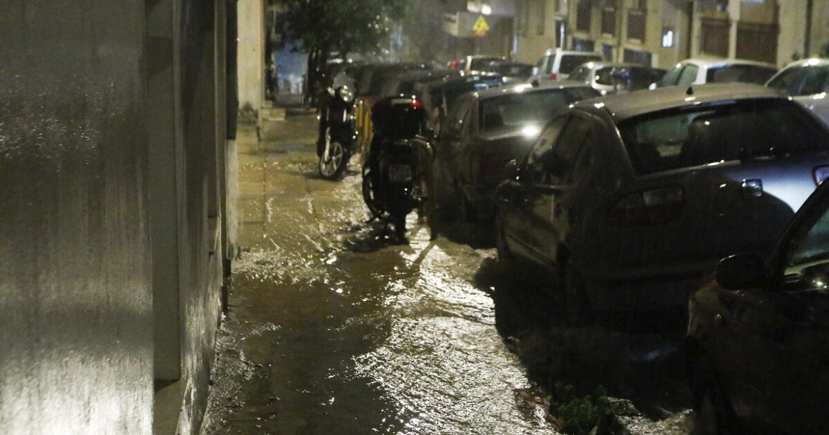 Κακοκαιρία: Εκτός λειτουργίας οι σταθμοί του ΗΣΑΠ Μοσχάτο και Καλλιθέα
