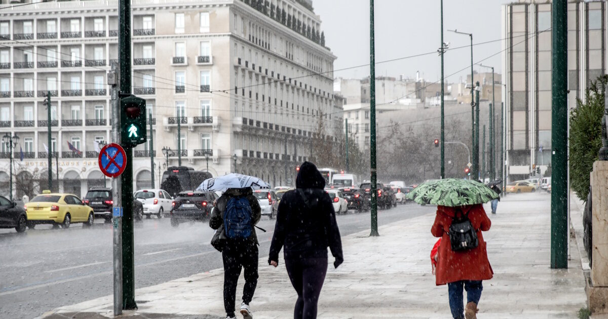 Καιρός – Τσατραφύλλιας: «Μπαίνουμε σε φάση σοβαρής κακοκαιρίας» – Πότε αναμένεται δυνατή καταιγίδα στην Αττική