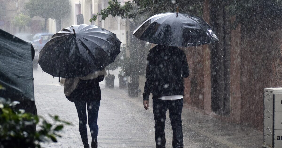 Η κακοκαιρία Kristin χτυπά για 24 ώρες με καταιγίδες Αττική, Ιόνιο και άλλες 6 περιοχές: Νέα επιδείνωση από το Σαββατοκύριακο