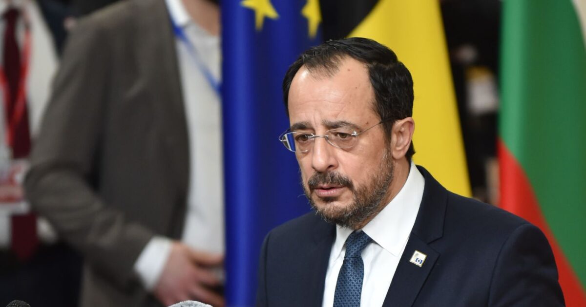 Κύπρος: Πολιτικοί τριγμοί μετά το βίντεο για μίζες στο Προεδρικό – Στις έρευνες η ΚΥΠ και σενάρια για ρωσικό δάκτυλο
