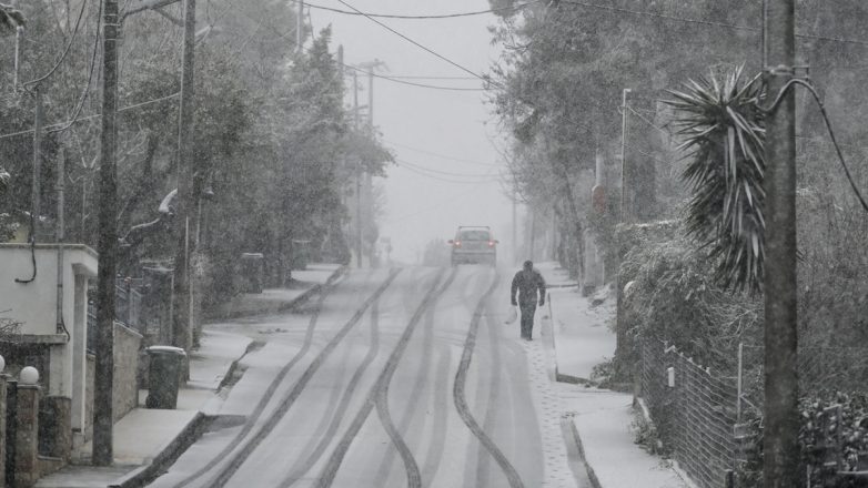 Καταιγίδες, θυελλώδεις άνεμοι και χιόνια σε όλη τη χώρα