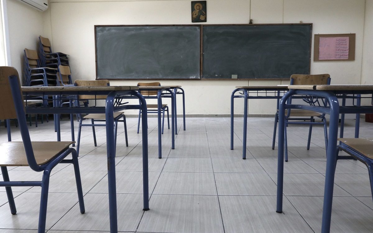 Σέρρες: Σε διαθεσιμότητα η καθηγήτρια που φίμωσε και έδεσε μαθητή με χαρτοταινία