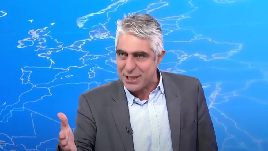 Περίεργο, δεν του φαινόταν, καθόλου πολιτικάντης