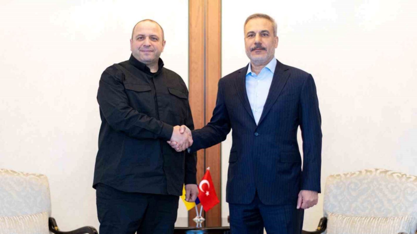 Τουρκία: Συνάντηση Φιντάν – Ουμέροφ στην Άγκυρα – Διπλωματικές επαφές για ειρήνη στην Ουκρανία