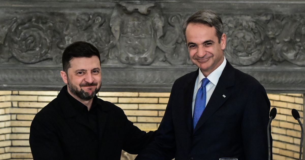 Μήνυμα στήριξης προς την Ουκρανία από τον Κυριάκο Μητσοτάκη στο Παρίσι