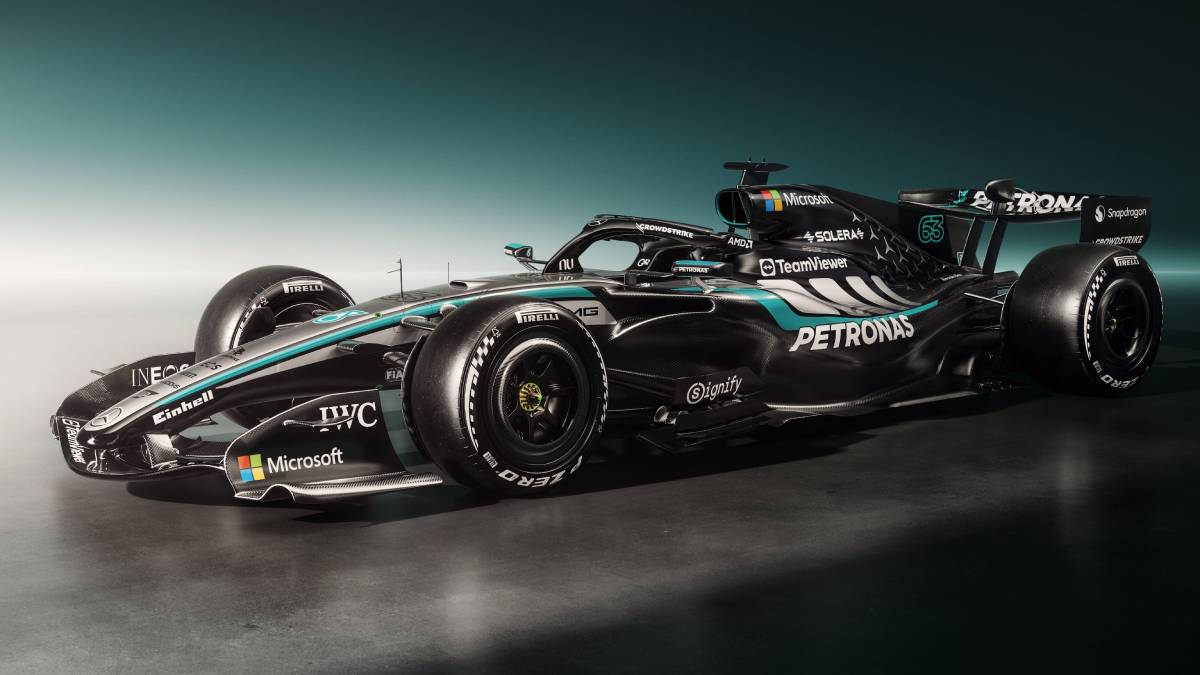 Mercedes: Επίσημη παρουσίαση της W17