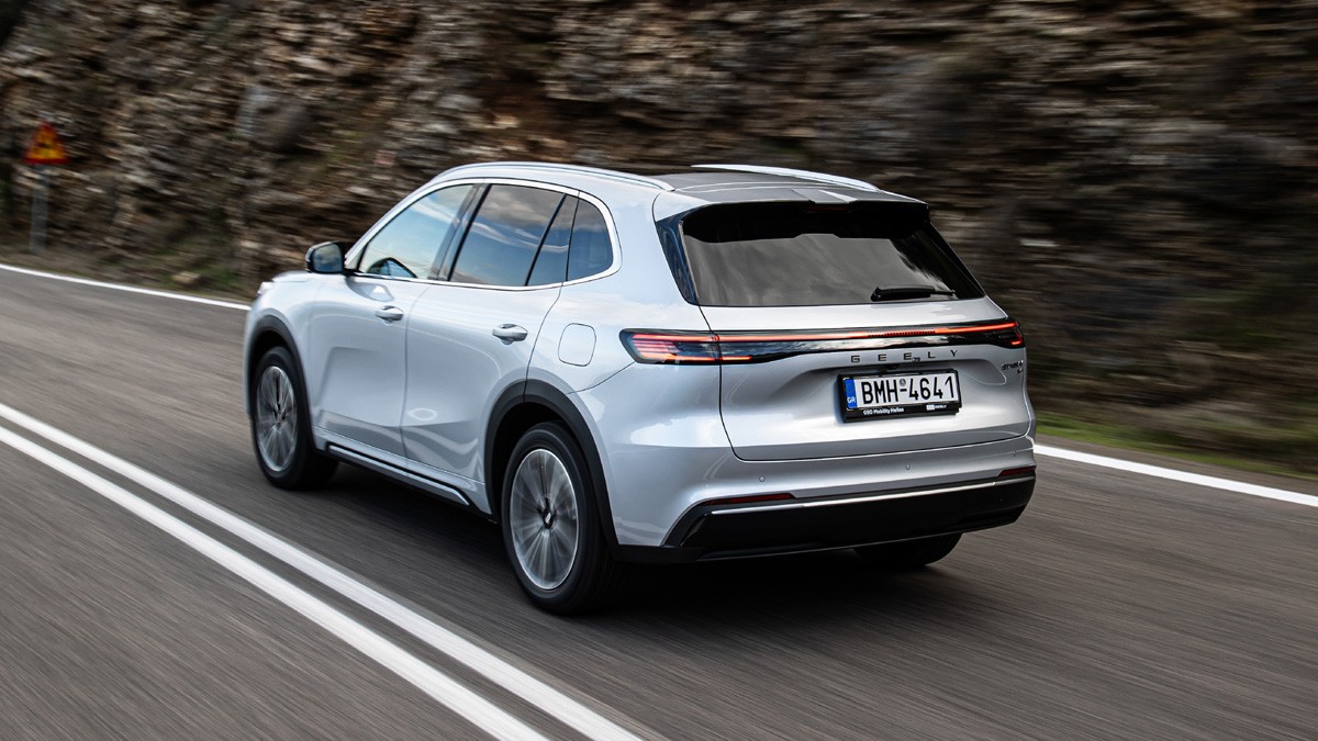 Πόσα… μέτρα είναι το πίσω LED στο νέο Geely Starray EM-i;