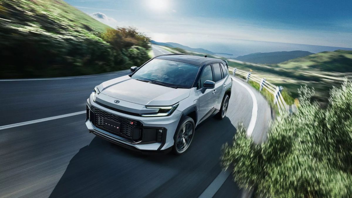 Το τρικ που ξεχωρίζει στο νέο plug-in υβριδικό Toyota RAV4 (+video)