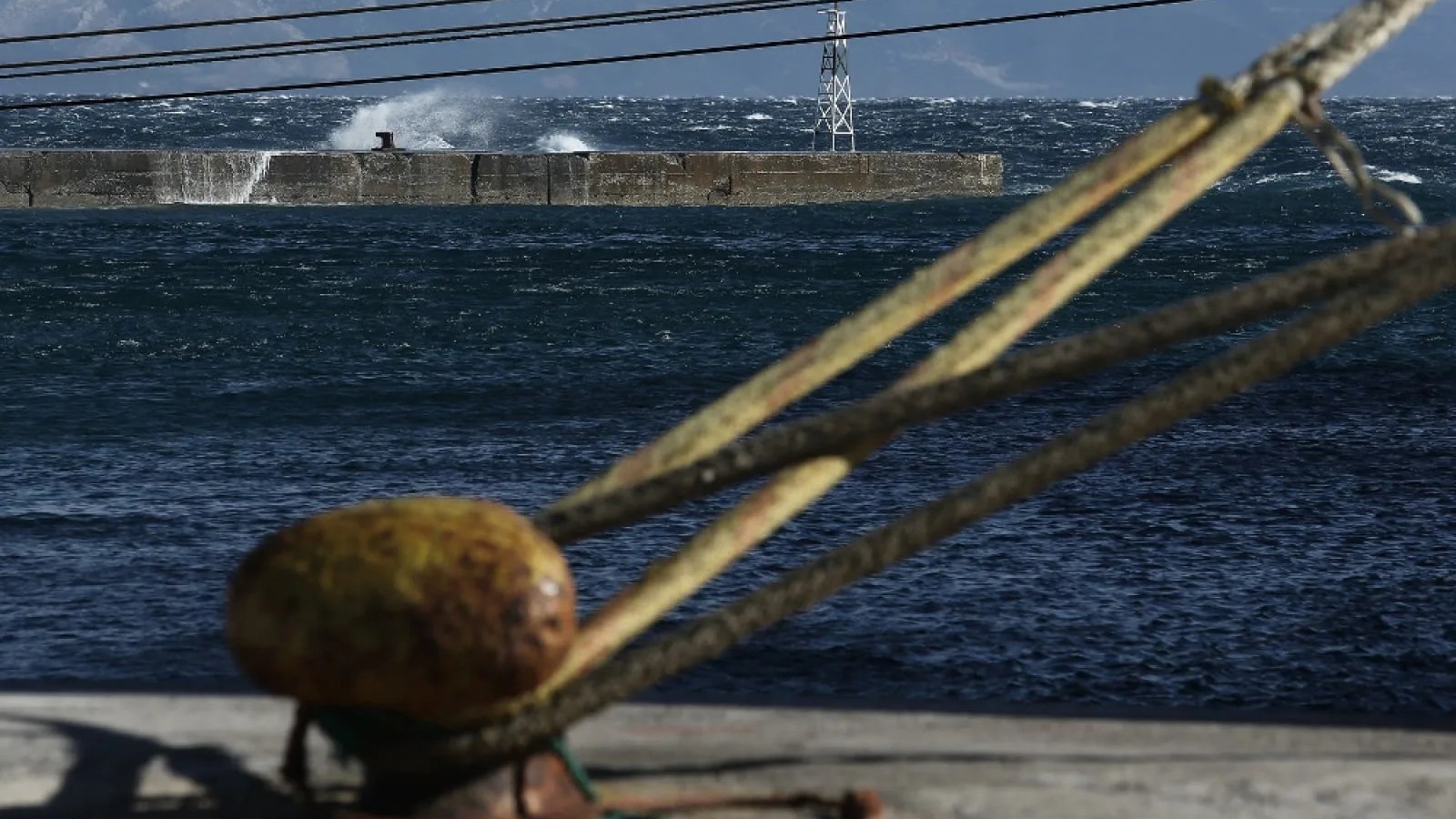 Ραφήνα: Απαγορευτικό απόπλου εξαιτίας των ισχυρών ανέμων – Τα δρομολόγια που δεν θα εκτελεστούν την Πέμπτη
