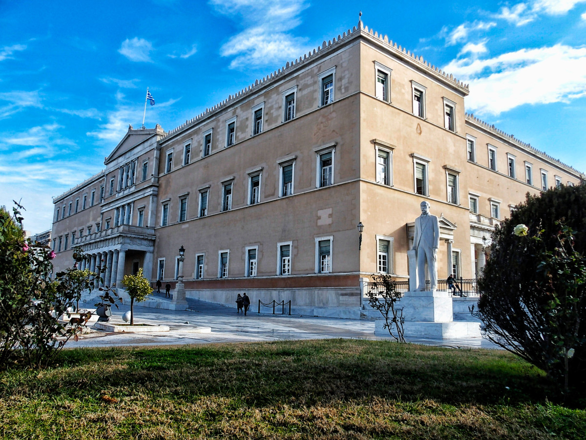 Τα των διαδρόμων / Ο εμφύλιος των «κασσελακίστας», η Alter Ego αδειάζει…Alter Ego, το καλάμι της Αλεξοπούλου