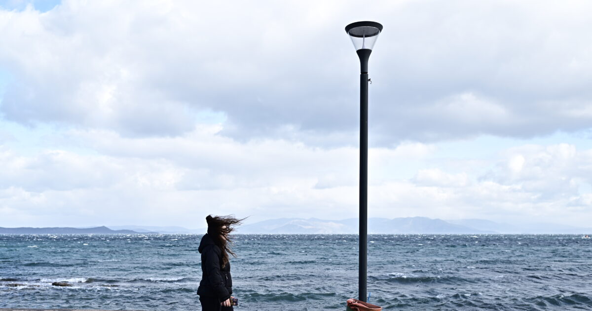 «Διπρόσωπος» ο καιρός τις επόμενες ημέρες: Χειμώνας στο Αιγαίο, άνοιξη στο Ιόνιο – Χάρτης με τις χαμηλότερες θερμοκρασίες την Τετάρτη