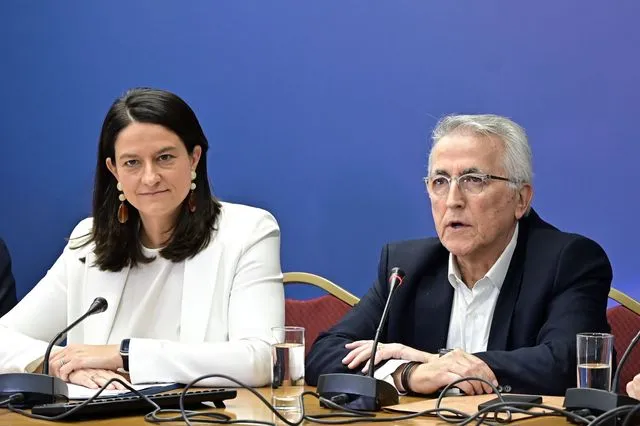 Υπόθεση προγραμμάτων κατάρτισης: To “τσίκνιζαν”! Οι εταιρείες που έπαιρναν δουλειές με το τσουβάλι