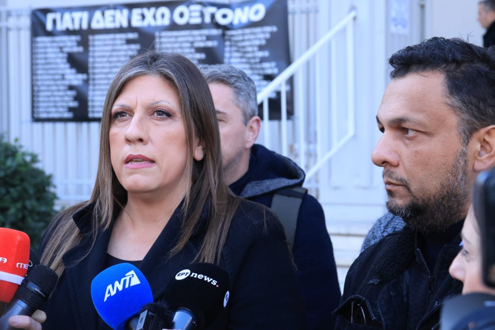 Τέμπη – Κωνσταντοπούλου για εκταφές: Παράνομες παραγγελίες με στόχο την καταστροφή στοιχείων – Ρούτσι: Δεν θα αφήσουμε να πειράξουν τα παιδιά μας