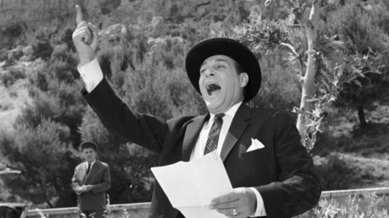 Λάμπρος Κωνσταντάρας: Κωμικός με το δικό του δράμα – tvxs.gr