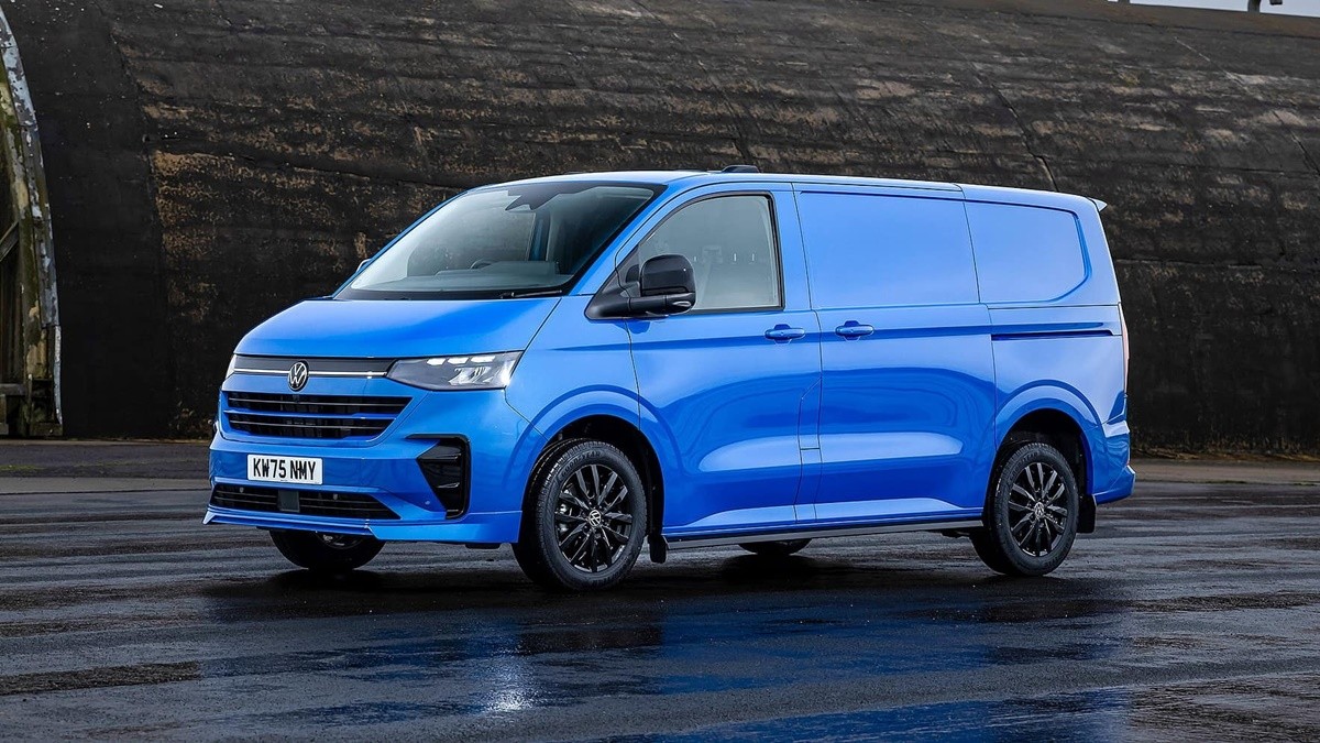 Volkswagen Transporter Pro S: Σπορ πινελιές στα επαγγελματικά