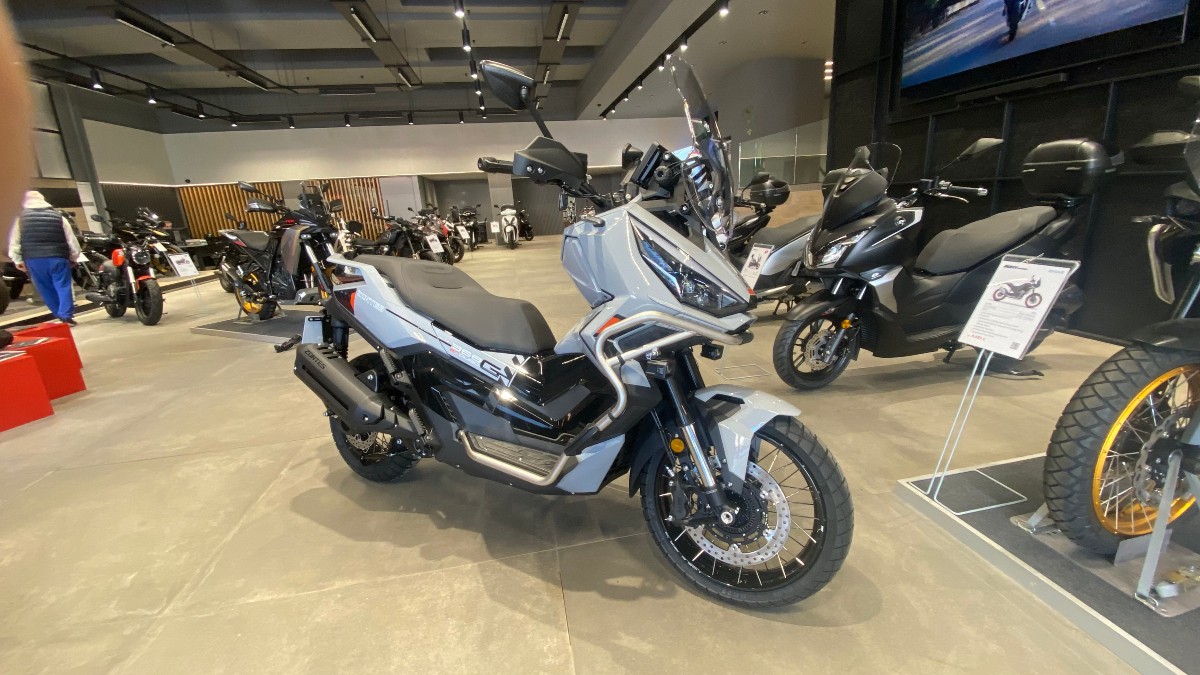 Πρώτη επαφή με το ανανεωμένο Zontes G368 ETC