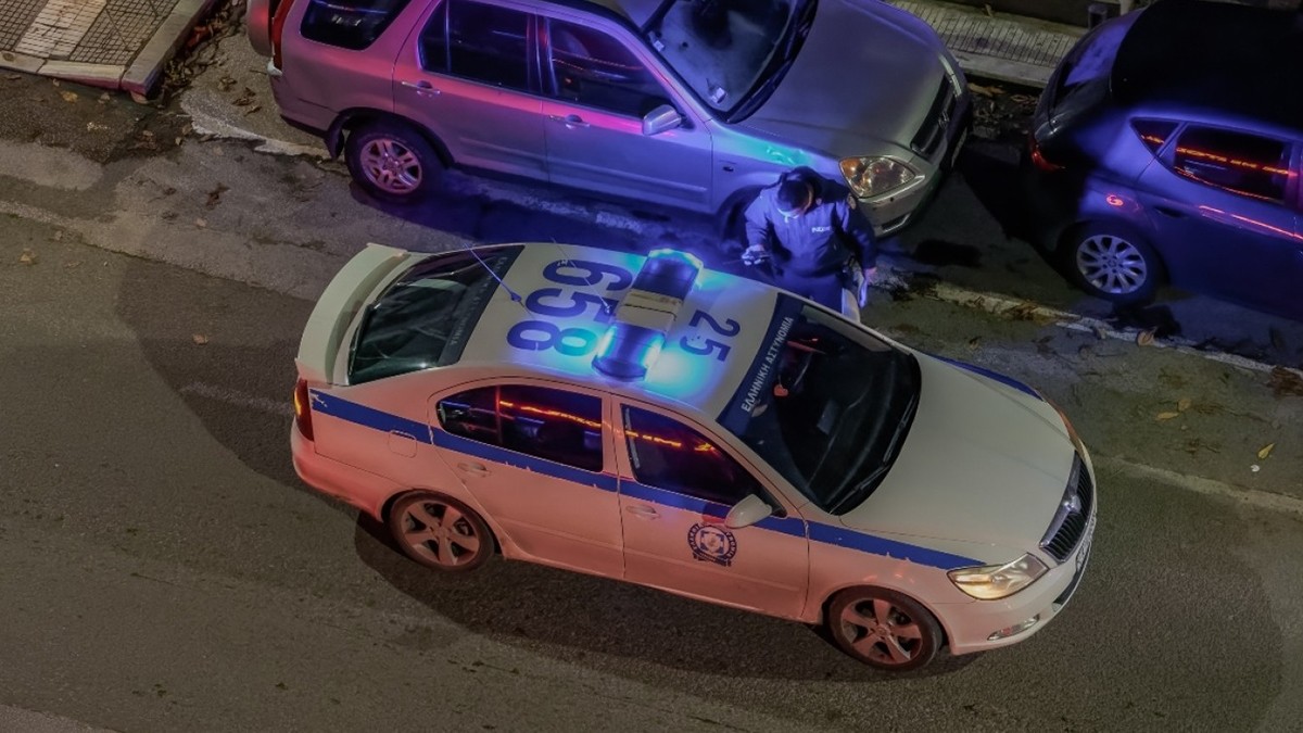 Κινηματογραφική καταδίωξη και πρόστιμο-μαμούθ σε 17χρονο δικυκλιστή