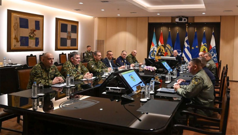 Νέα σύσκεψη Δένδια για τις εξελίξεις στη Μέση Ανατολή