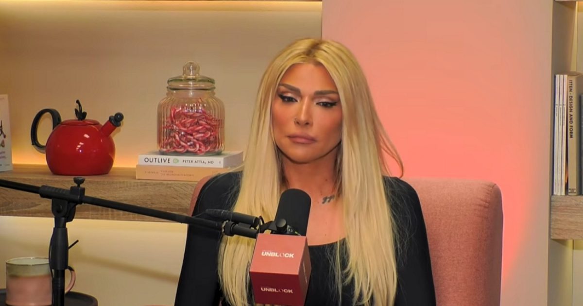 Η Αγγελική Ηλιάδη για τη δολοφονία του Μπάμπη Λαζαρίδη: «Η μία σφαίρα με βρήκε στο στόμα – Μπήκα στο ξενοδοχείο με το πόδι μου κομμάτια»