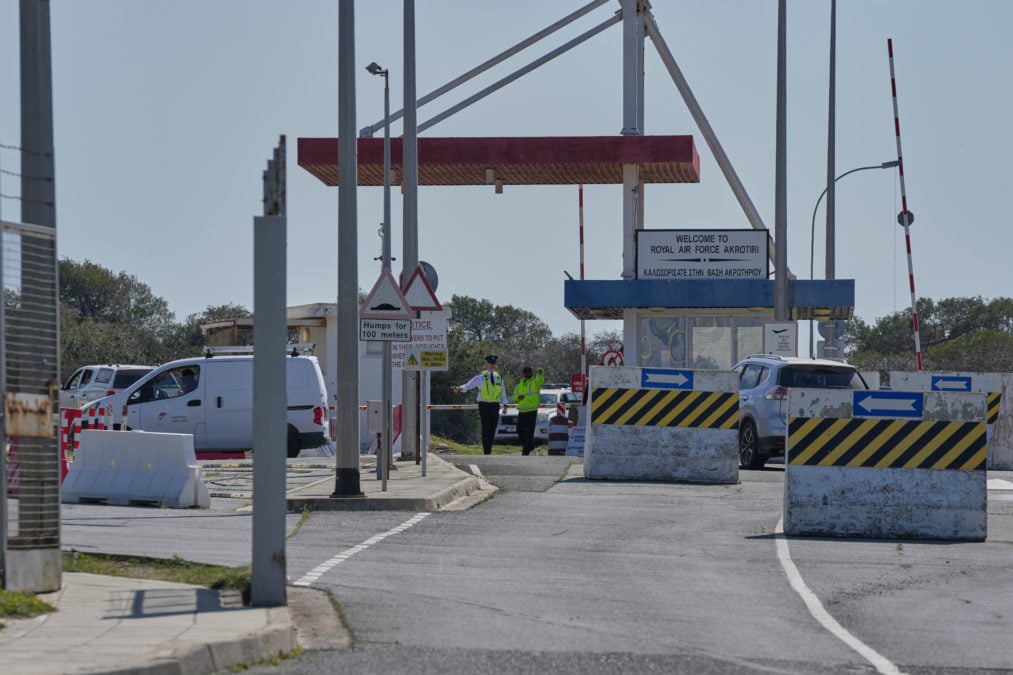 Κύπρος: Νέος συναγερμός στο Ακρωτήρι – Ήχησαν σειρήνες για τρίτη φορά μέσα σε λίγες ώρες – ΒΙΝΤΕΟ