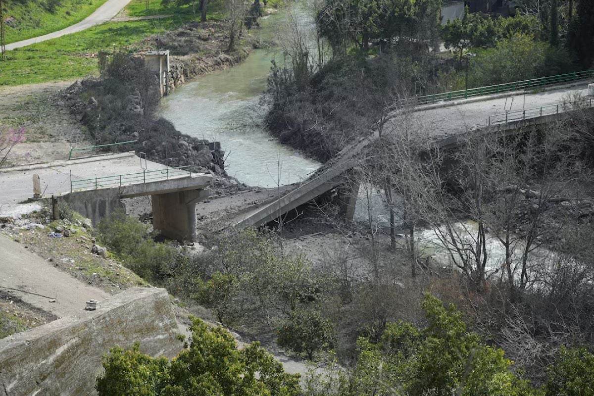 Ισραηλινός υπουργός Άμυνας: «Καταστρέψτε όλες τις γέφυρες στον ποταμό Λιτάνι» – Εντολή για ισοπέδωση σπιτιών στον Λίβανο «κατά το πρότυπο της Γάζας»