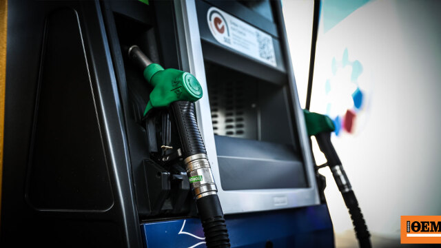 Fuel Pass και επιδοτήσεις: Πώς μοιράζονται σε οικογένειες με 2 αυτοκίνητα, ποιοι κερδίζουν από το νέο πακέτο