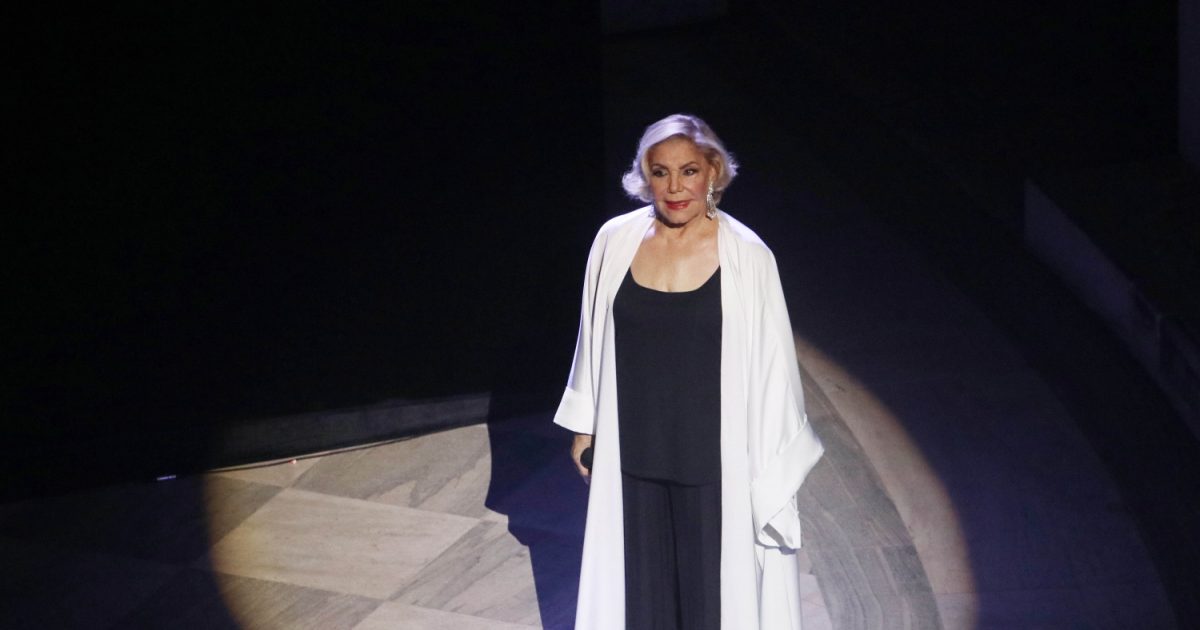 Μαρινέλλα – Μαίρη Αυγερινοπούλου: «Όταν τη χαιρετήσαμε εμείς, ήταν πολύ όμορφη, φορούσε και ένα κόκκινο φουλάρι»