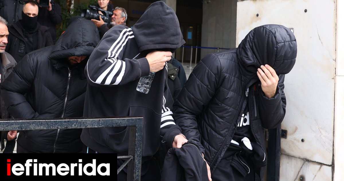 Κύκλωμα απάτης εις βάρος του ΕΦΚΑ: Ελεύθεροι με περιοριστικούς όρους οι πρώτοι επτά κατηγορούμενοι