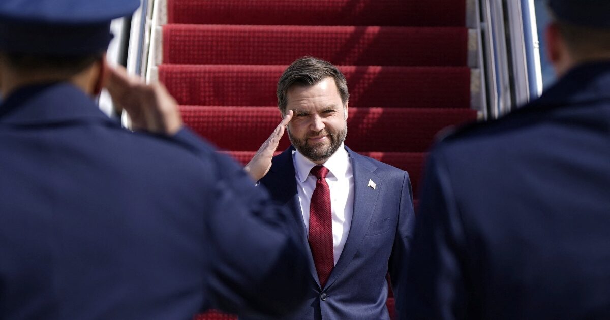 Ο Βανς τα «έχωσε» στον Νετανιάχου: «Είπες στον Τραμπ ότι ο πόλεμος με το Ιράν θα ήταν πολύ πιο εύκολος και το καθεστώς θα έπεφτε σύντομα»