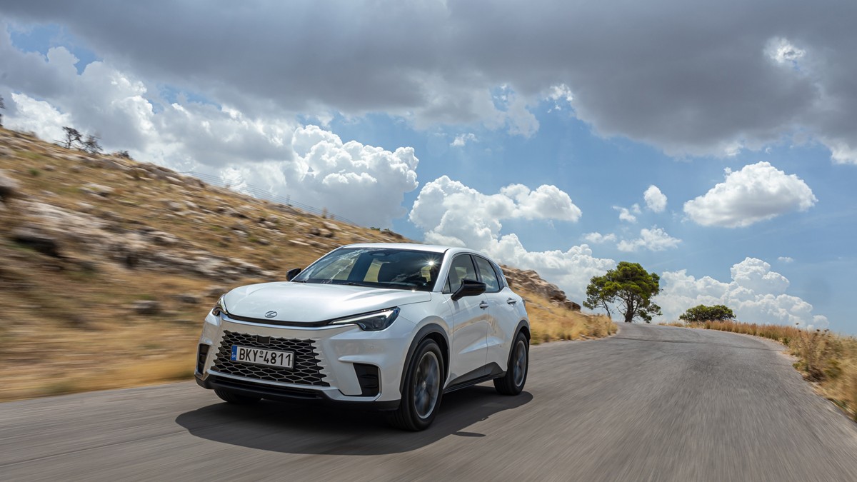 Δοκιμή: Lexus LBX 1.5 Hybrid 136 PS 2WD