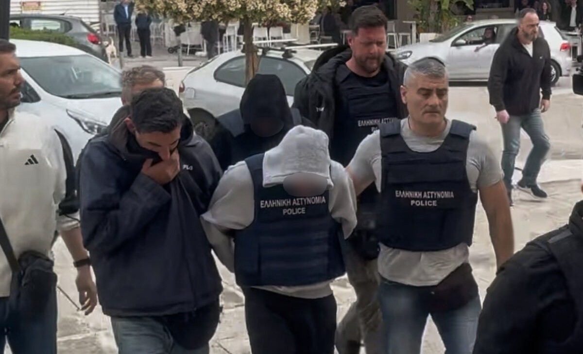 Κεφαλονιά / Προφυλακιστέοι και οι τρεις κατηγορούμενοι για τον θάνατο της 19χρονης Μυρτούς