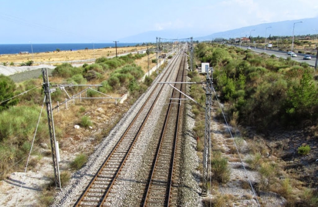 Τρία χρόνια μετά τα Τέμπη και τίποτα δεν έχει αλλάξει: Οριστικά χωρίς τρένα το Αθήνα – Θεσσαλονίκη για 20 μέρες και βλέπουμε