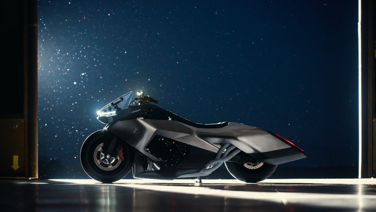 Το εξακύλινδρο BMW Vision K18 έχει κάτι από φουτουριστικό φιλμ νουάρ