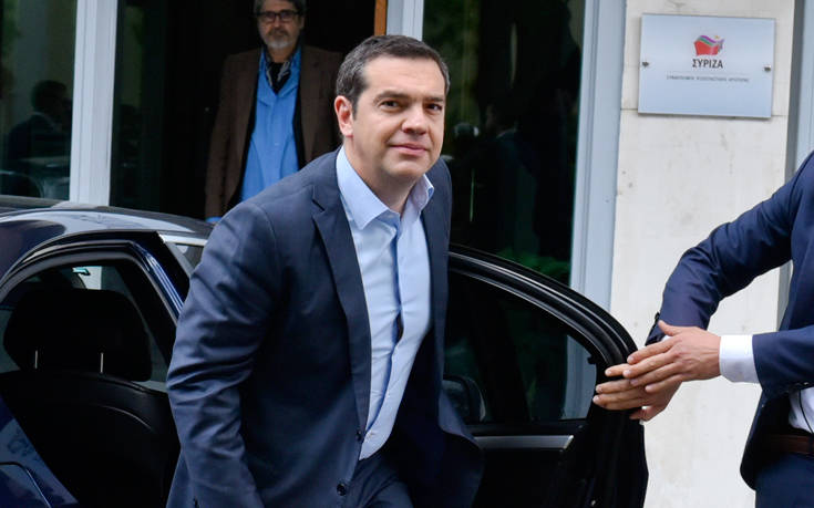 Τσίπρας: «Μετά τη ΔΕΗ, τι γίνεται με τις τράπεζες;» – Σκληρή επίθεση στο τραπεζικό σύστημα