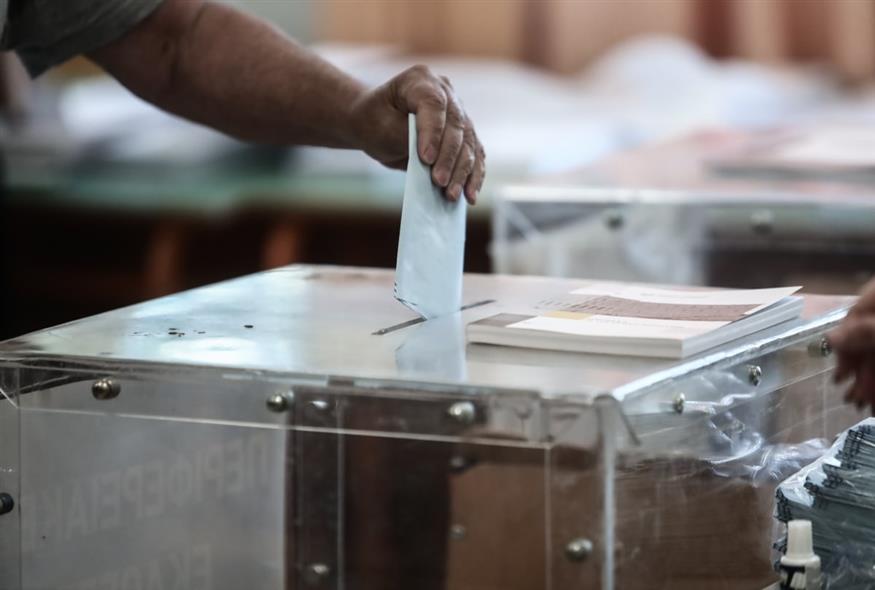 Καθαρή εικόνα δεύτερης θέσης για Τσίπρα-ΕΛ.Α.Σ και στην δεύτερη δημοσκόπηση αμέσως μετά την ανακοίνωση του κόμματος. Μάχη για την τρίτη και τέταρτη θέση ΠΑΣΟΚ-Καρυστιανού