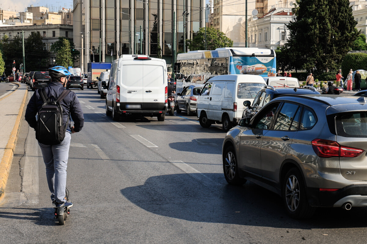Οσμή αερίου στην Αττική / Συνεχίζονται οι έρευνες για την αιτία