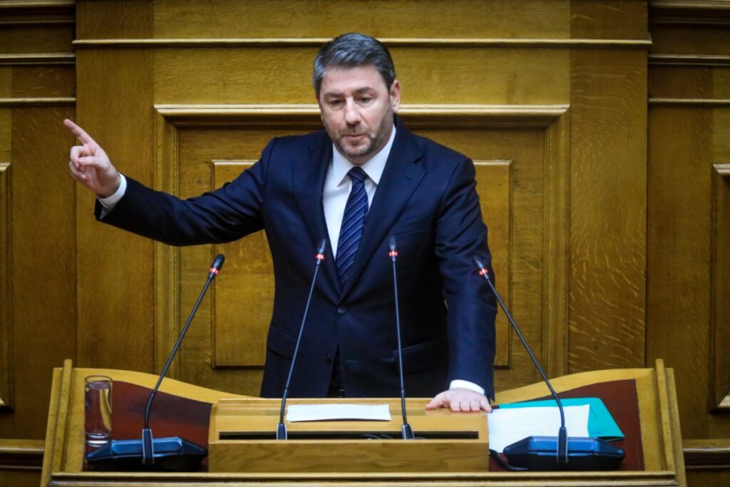Στη Δικαιοσύνη κατά του Άδωνι Γεωργιάδη προσφεύγει ο Νίκος Ανδρουλάκης – Τι απαντά το ΠΑΣΟΚ για το ακίνητο