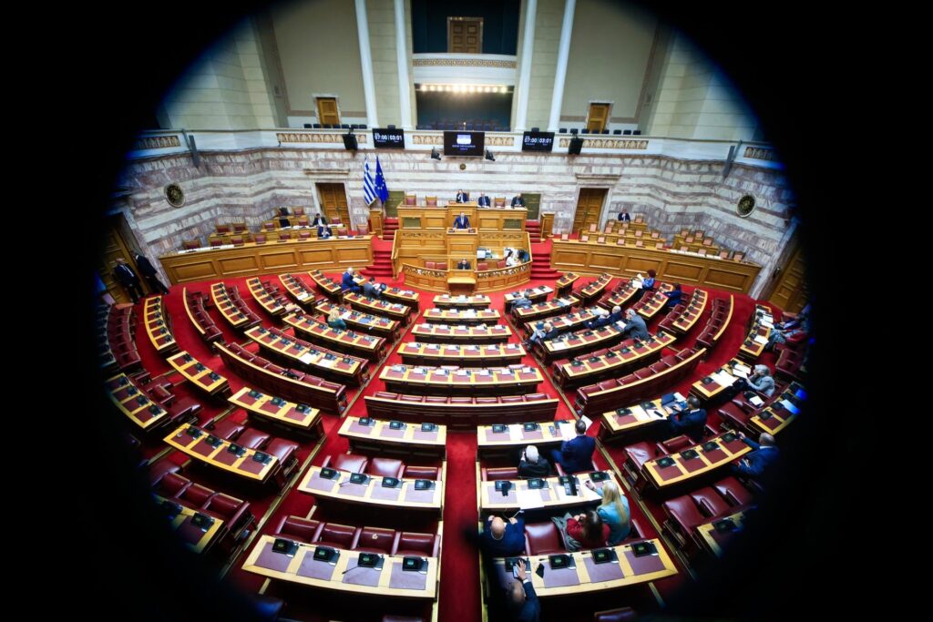 Τα κόμματα πεθαίνουν όταν παύουν να είναι αναγκαία