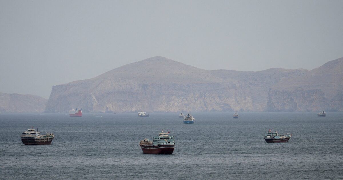 ΗΠΑ και Ιράν κοντά σε «μνημόνιο κατανόησης»: Άνοιγμα των Στενών του Ορμούζ και άρση κυρώσεων προβλέπει το νέο σχέδιο ειρήνης