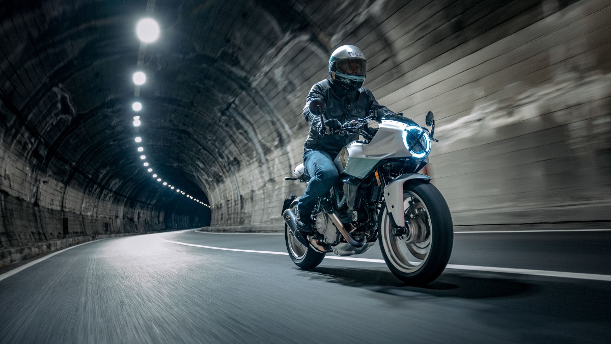 Ducati Formula 73: Επιστροφή στα 70s με την πιο cool cafe racer (+video)