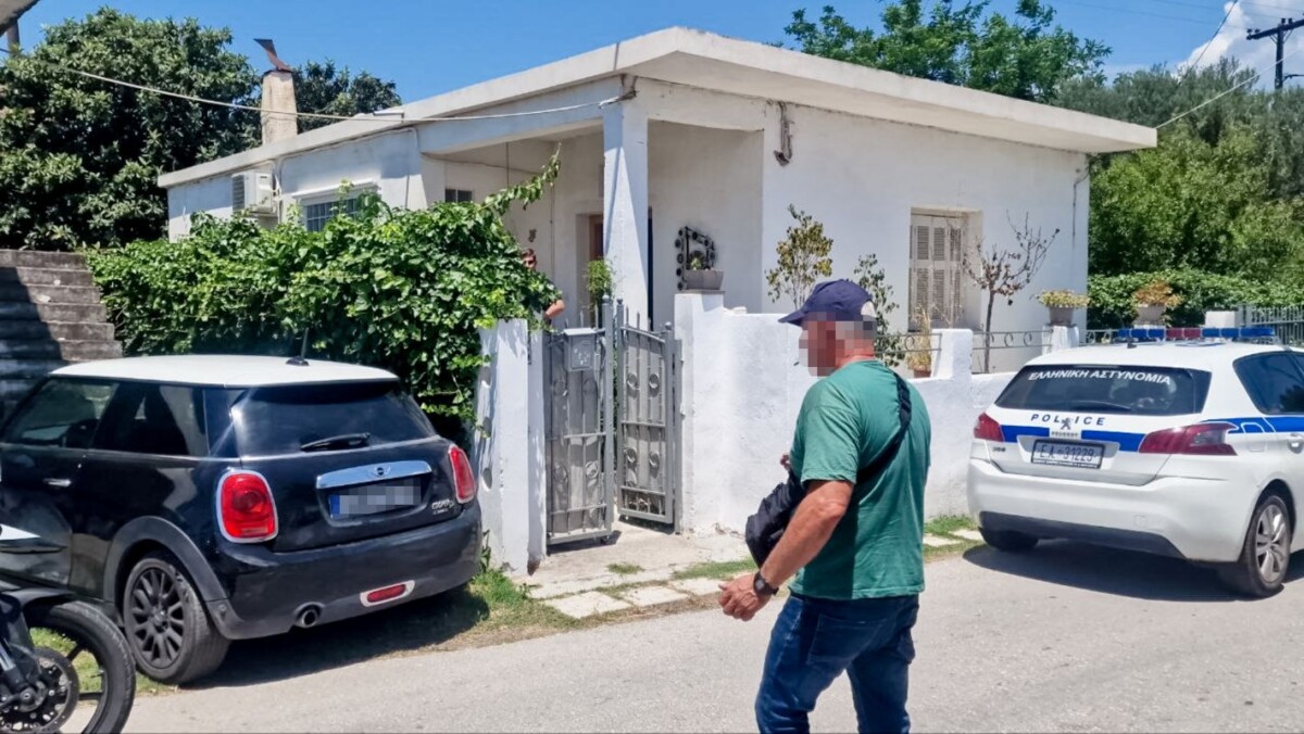 Διπλό φονικό στο Αίγιο / Η μητέρα πάλεψε με τον δολοφόνο – Στο μικροσκόπιο 65χρονος Ιταλός