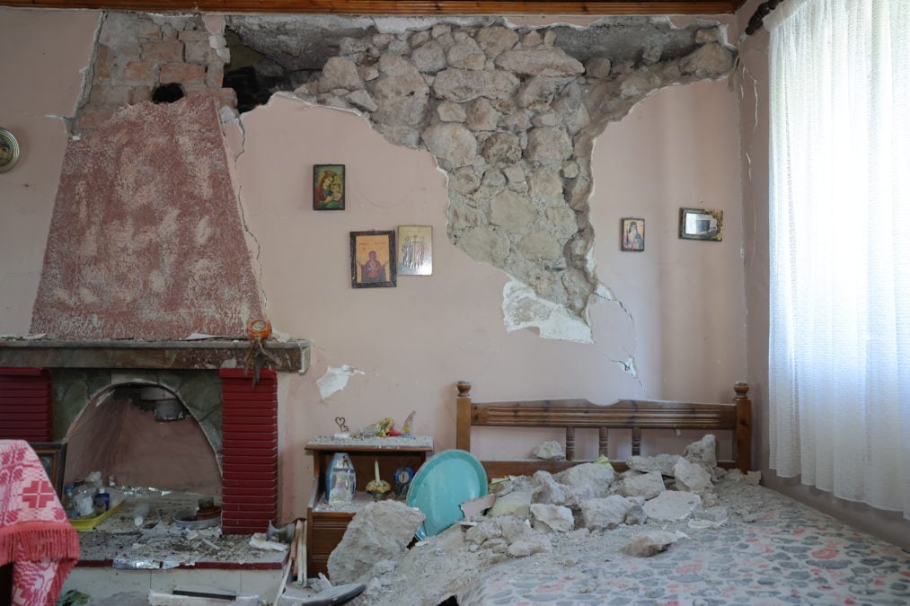 Σεισμοί στην Εύβοια: 15 κατοικίες «κίτρινες» μετά τις αυτοψίες και την καταγραφή ζημιών